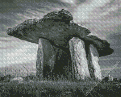 Black And White Dolmen Diamond Painting