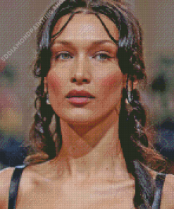 Gorgeous Bella Hadid Diamond Painting